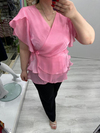Pembe Organze Şifon Kruvaze Yaka Kısa Kol Ve Etek Volanlı Bağlamalı Bluz stp 26y1478