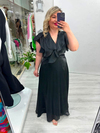 Premium Siyah Organze Şifon Ön Arka V Yaka Kruvaze Kısa Kol Volanlı Uzun Elbise  stp 26y2797