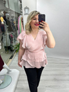 Pudra Pembe Organze Şifon Kruvaze Yaka Kısa Kol Ve Etek Volanlı Bağlamalı Bluz stp 26y1478