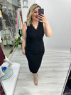 Siyah Kolsuz Yaka Dantelli Belinde Çiçek Broşlu Elbise arn 41029 