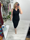 Siyah Kolsuz Yaka Dantelli Belinde Çiçek Broşlu Elbise arn 41029 