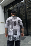 Kani Nakışlı Siyah Beyaz Bandana Desen Oversize Tshirt T698