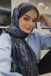 Yasemin Kalaycı'nın Tercihi Diamond Lacivert Nilla Pamuklu Şal