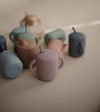 Mushie Pipetli Silikon Alıştırma Bardağı Powder Blue