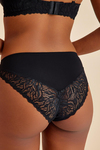 Luna Siyah Dantelli Slip Külot
