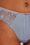 Paris String