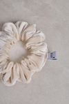 Beyaz Kadife Small Scrunchie