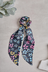 Kuyruklu Garish Scrunchie