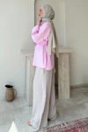 Dekta Cotton Kumaş Broş Kemerli Tesettür Gömlek- Pembe Standart (38-42 Uyumlu)