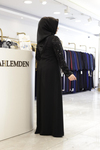 3185 KOD KENDİNDEN PUL DETAYLI ELBİSE