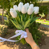 BEYAZ LALE BUKET