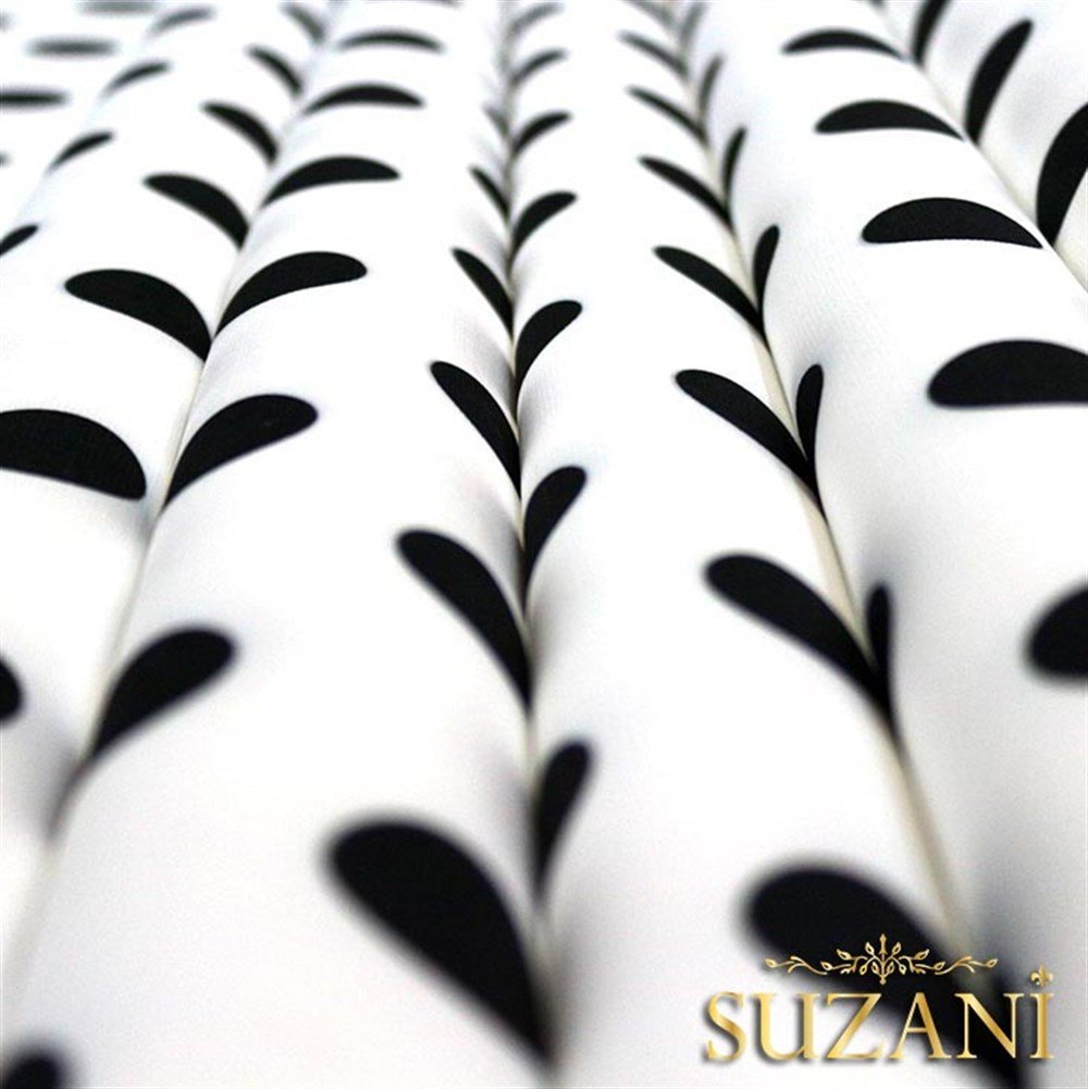 Beyaz Üzeri Siyah Büyük Puanlı Kumaş