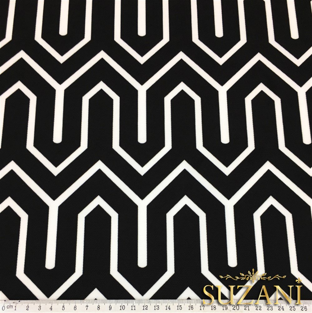 Siyah Zemin Geometrik Dağ Desenli Kumaş