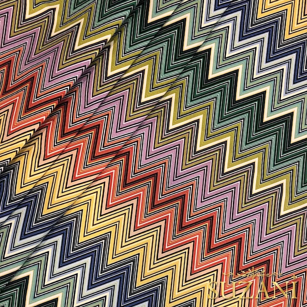 Canlı Renk Geçişli Zigzag Desenli Kumaş