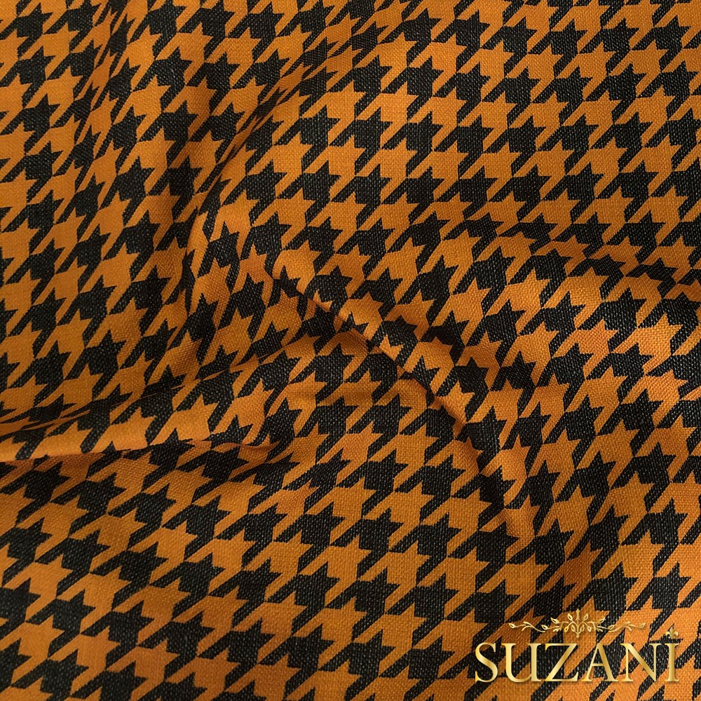Keten Efektli Büyük Turuncu Siyah Kazayağı Desenli Kumaş