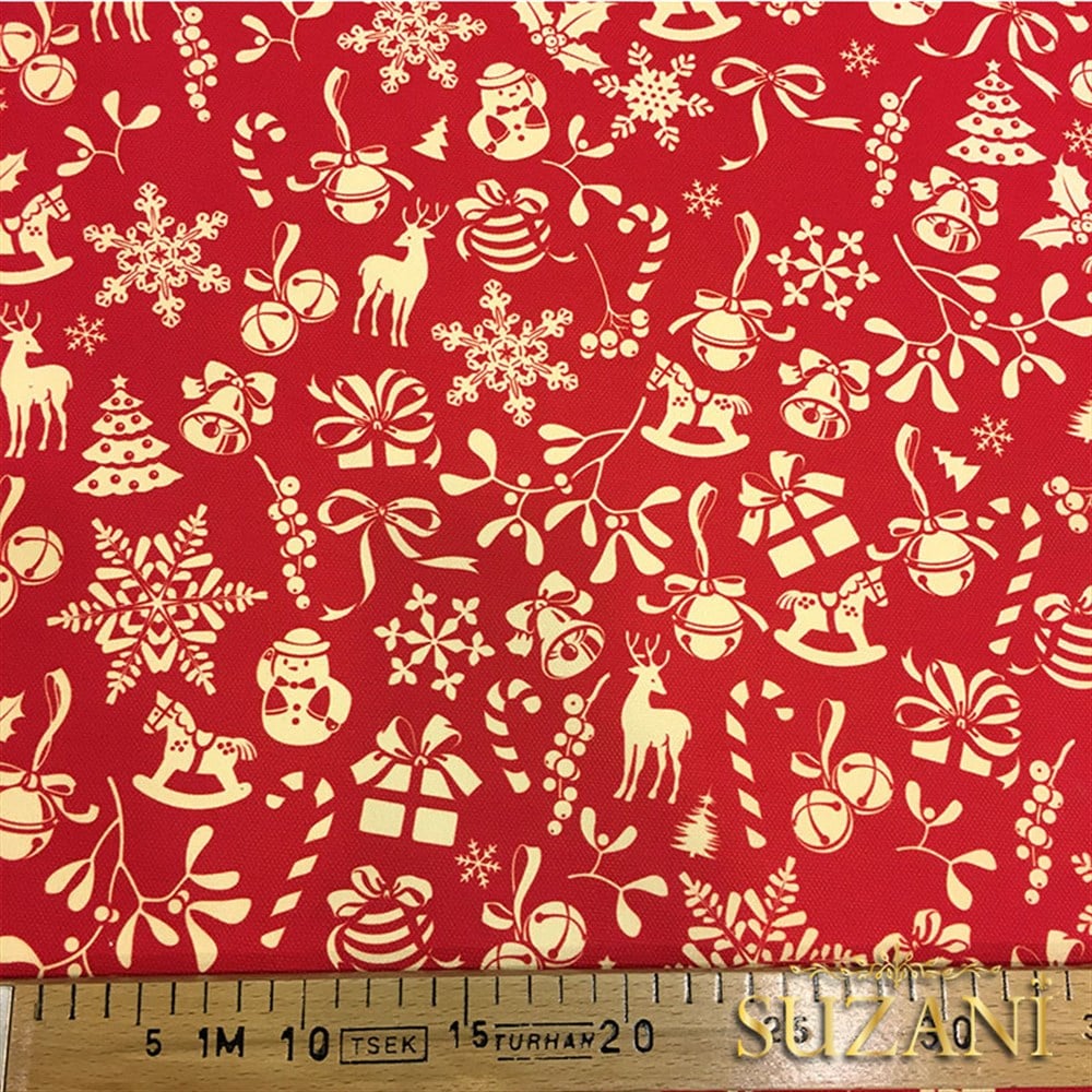 Kırmızı Küçük Figürlü Yılbaşı Desenli Kumaş