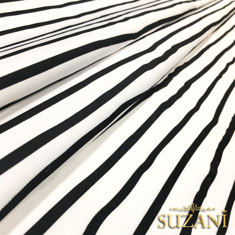 Siyah Beyaz El Çizimi Çizgili Kumaş