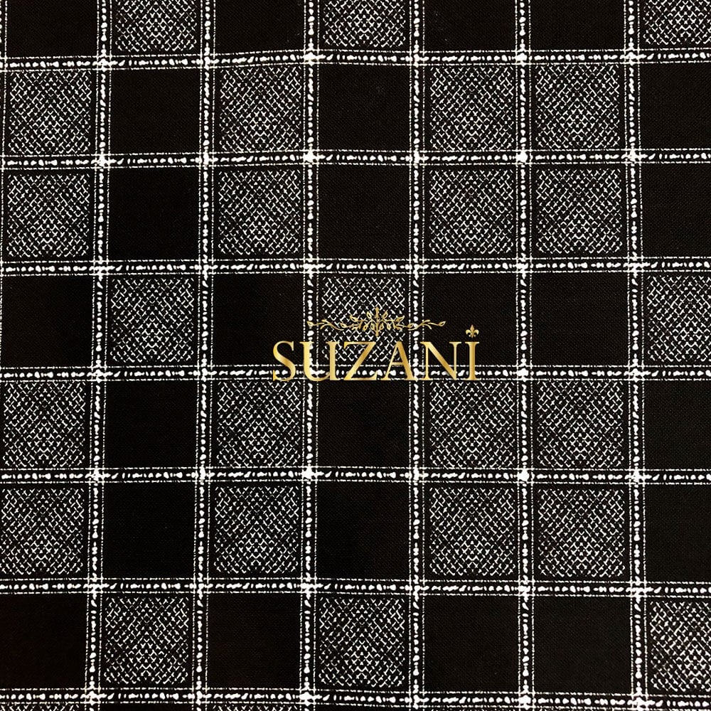 Siyah-Beyaz Kare Desenli Dijital Baskılı Kumaş