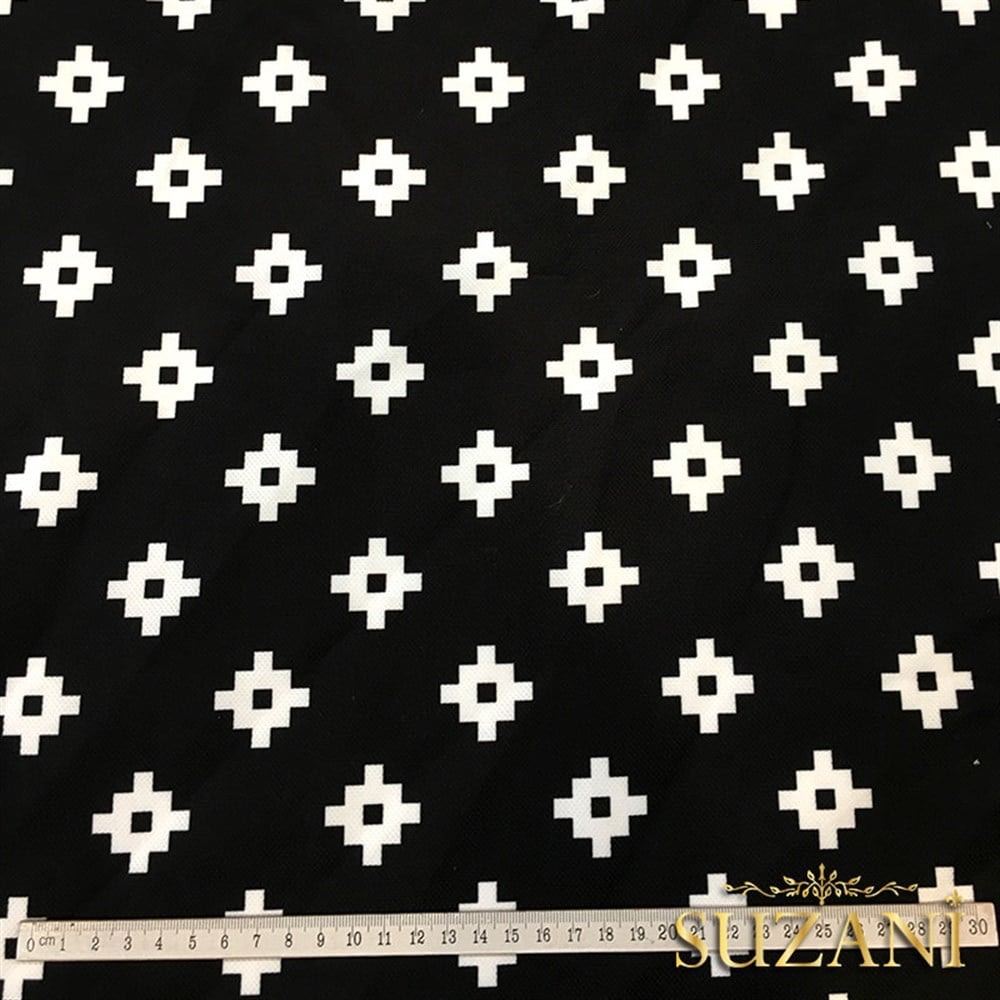 Siyah Zemin Küçük Mozaik Desenli Kumaş