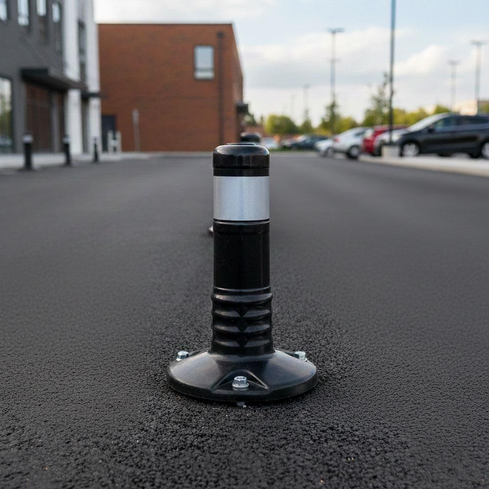 Delineator 30 x 8 cm, Flexible Bollard Black