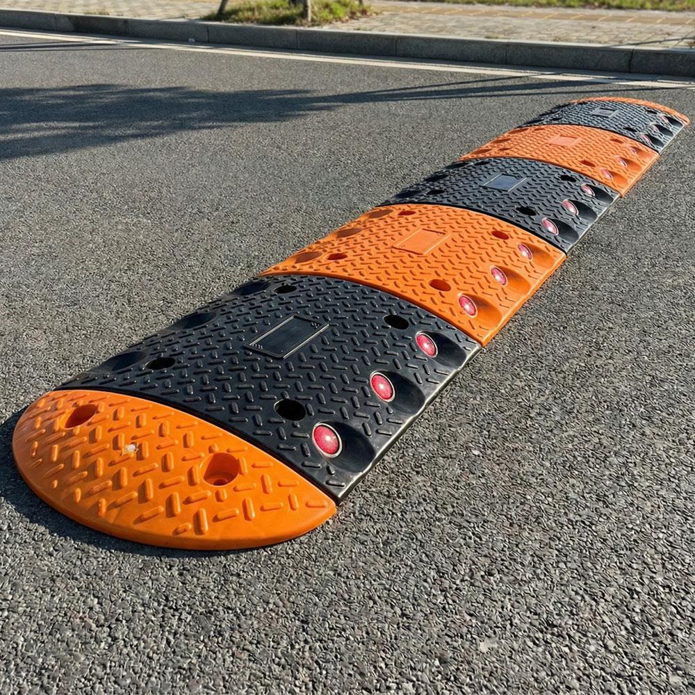 Oval Speed Bump 30 x 33 x 4 cm Yellow