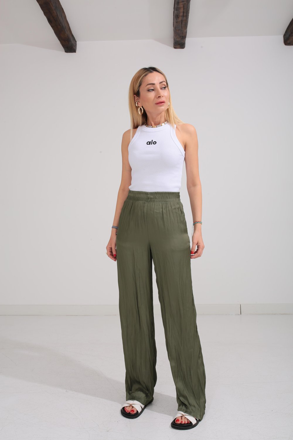 Beli Lastikli Haki Kraşlı Pantolon