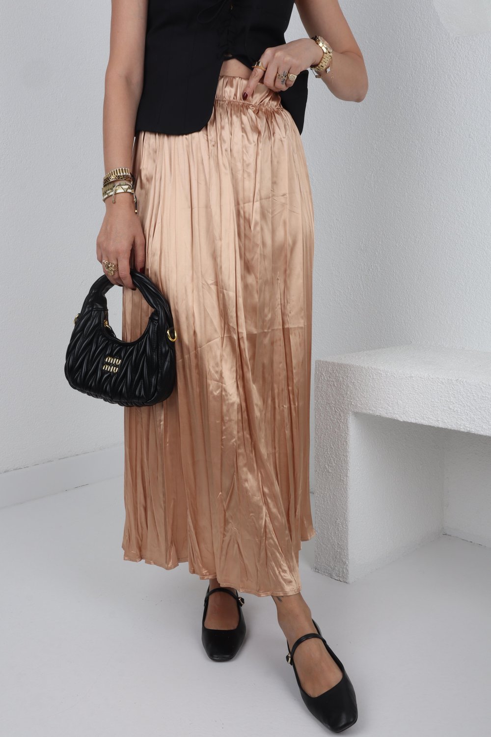 Beli Lastikli Pileli Camel Saten Etek
