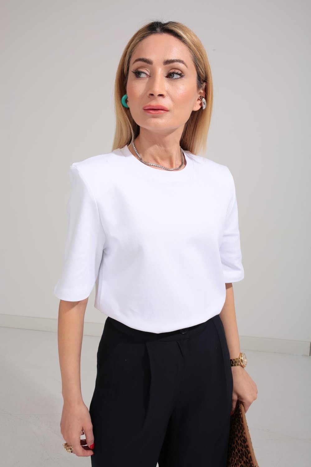 Beyaz Vatkalı Basic Tshirt