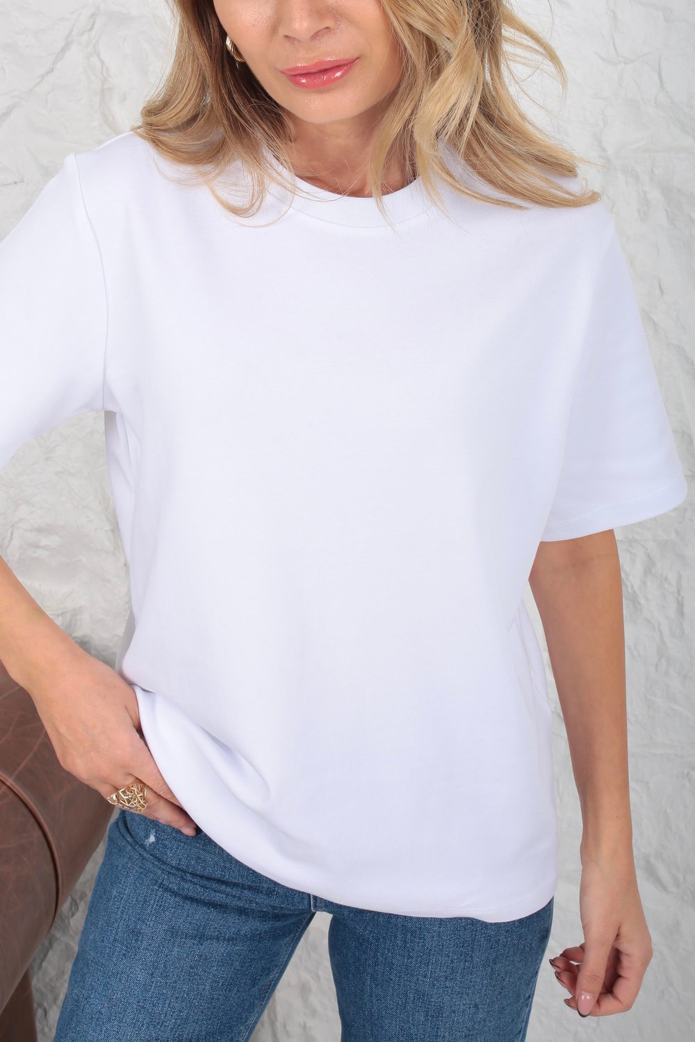 Bisikley Yaka Beyaz Basic Tshirt
