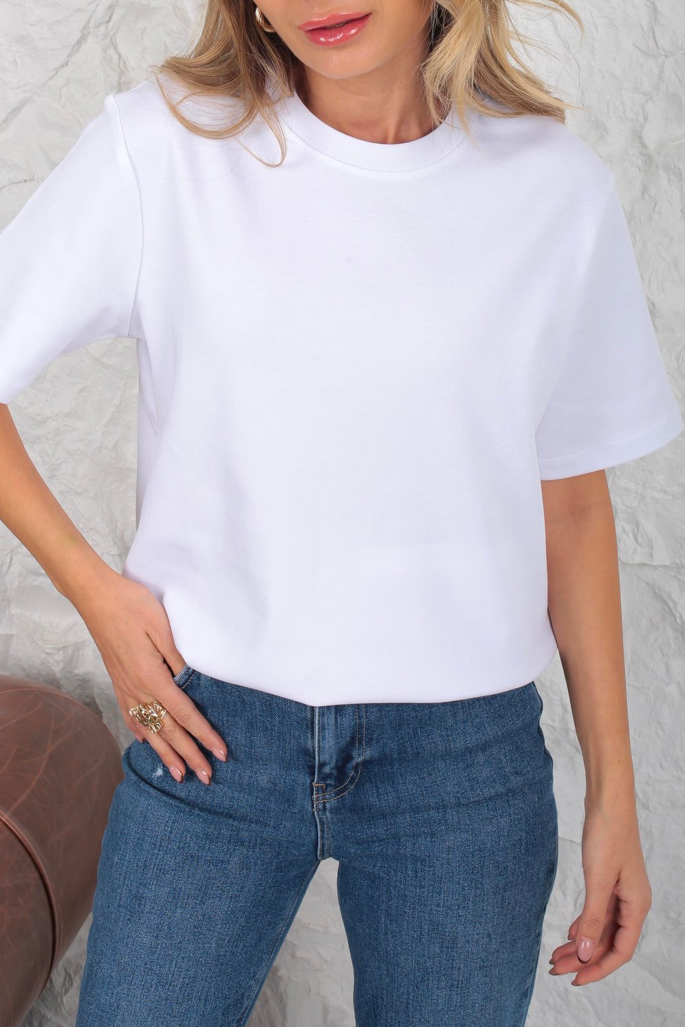 Bisikley Yaka Beyaz Basic Tshirt