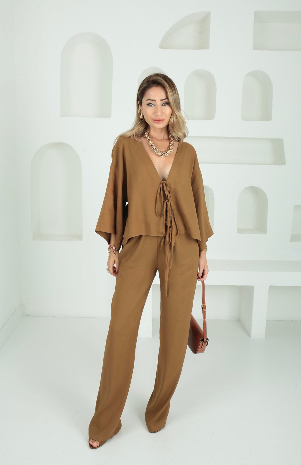 Camel Bağcıklı Kapri Kol Keten Takım