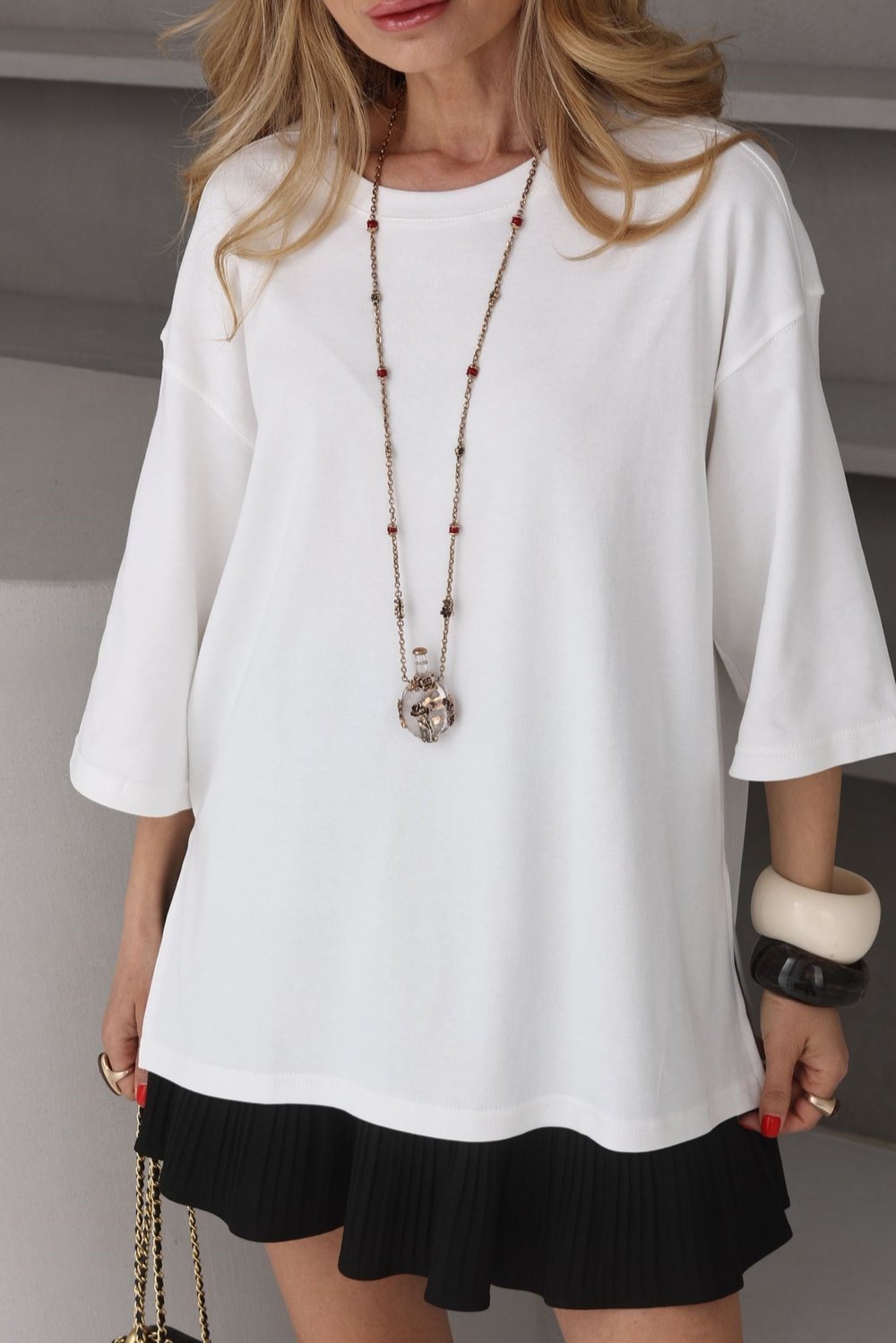 Ekru Oversize Yanı Yırtmaçlı Basic Tshirt