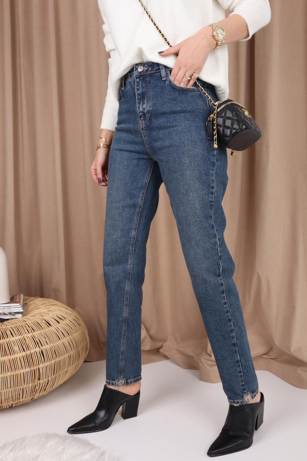 High Rise Paça Yırtık Likralı Mom Jean