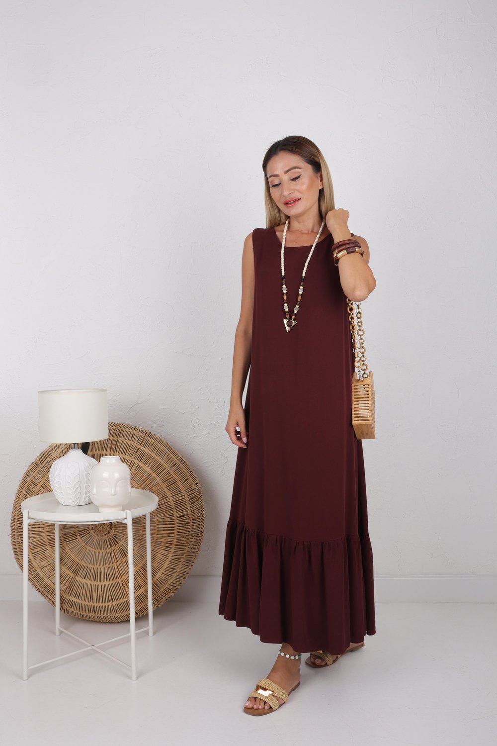 Kolsuz Eteği Fırfırlı Bordo Elbise