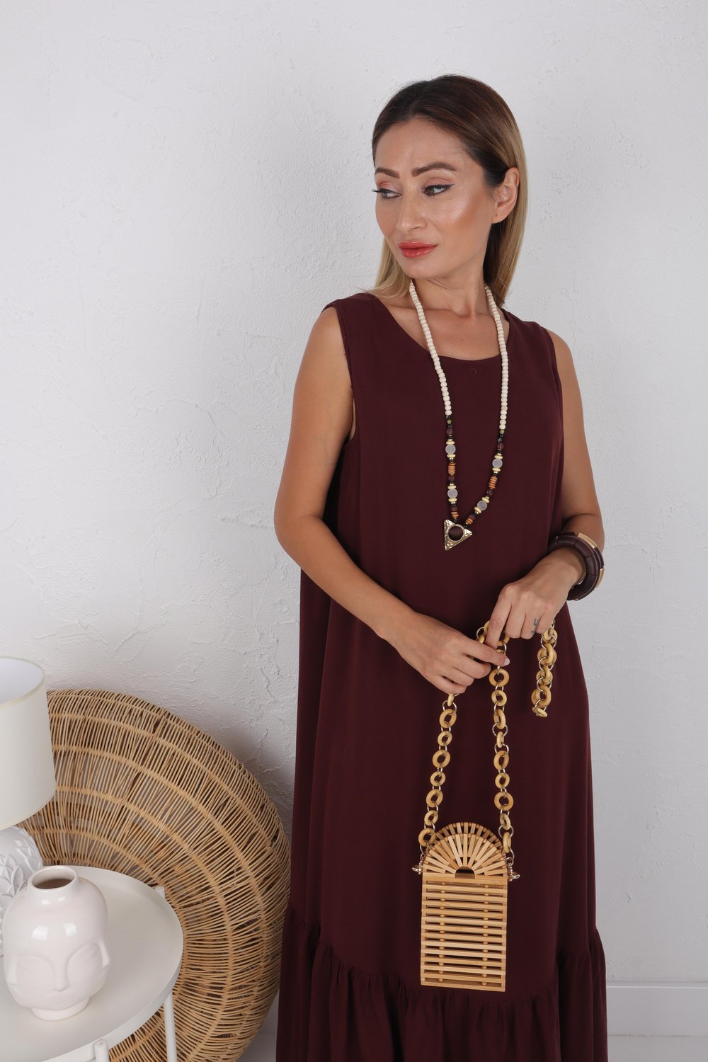 Kolsuz Eteği Fırfırlı Bordo Elbise