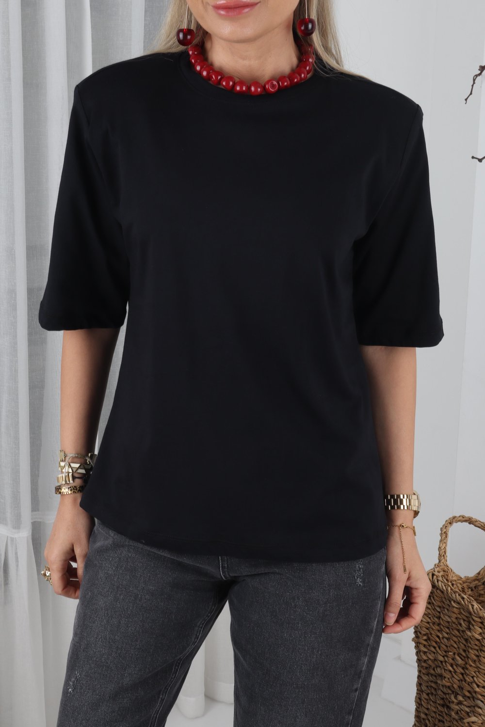 Sıfır Yaka Vatkalı Siyah Basic Tshirt