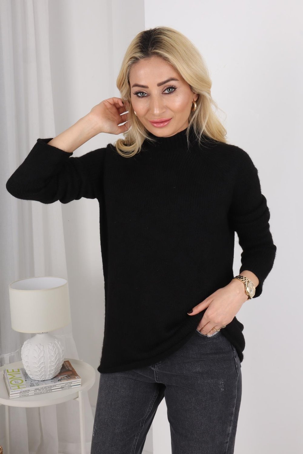 Siyah Dik Yaka Basic Kazak