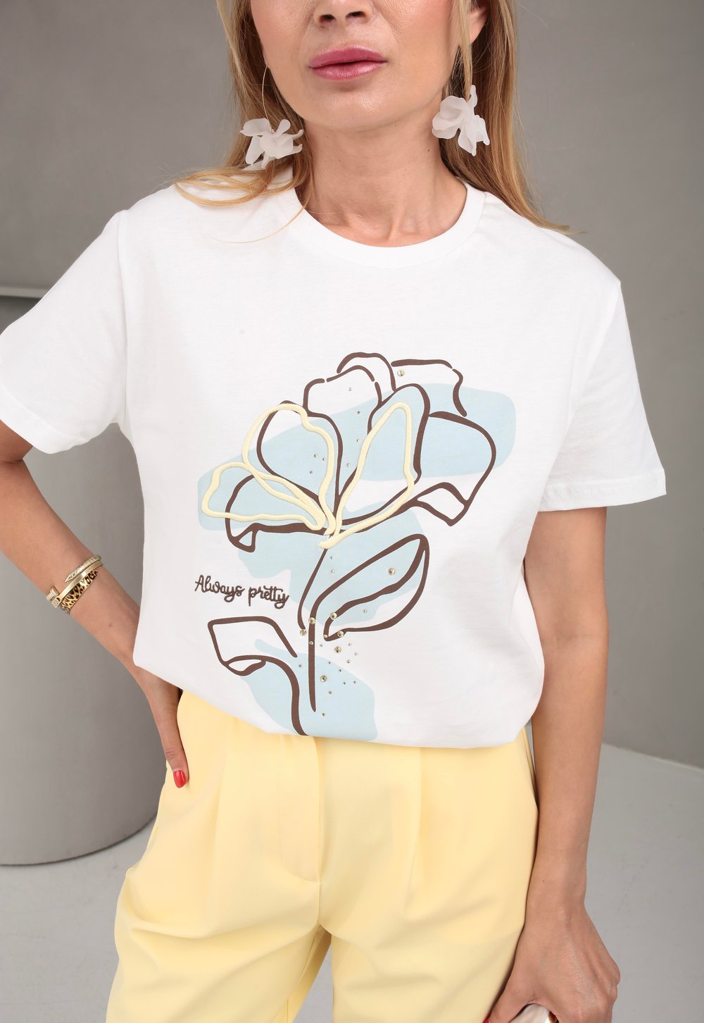 Taş Baskılı Nakışlı Basic Tshirt