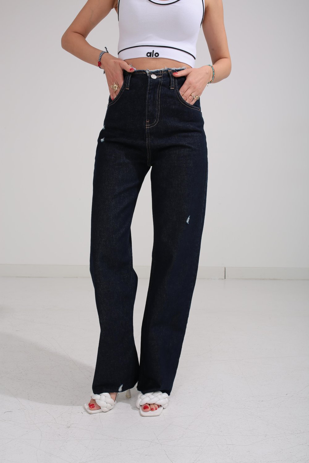 Tırnaklı Kemersiz Straight Leg Jean(1979)