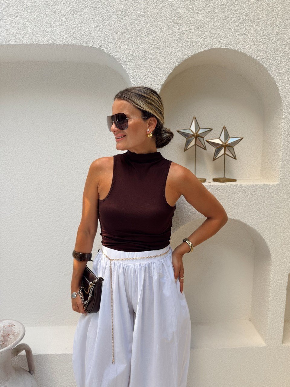 Nişantaşı Butik HALTER YAKA AKSESUARLI BLUZ KAHVERENGİ