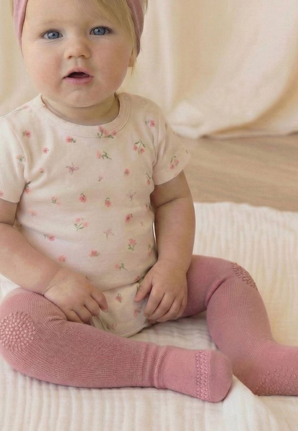 Emekleme Ve Kaymaz Külotlu Çorap 6-24 Ay GÜL KURUSU