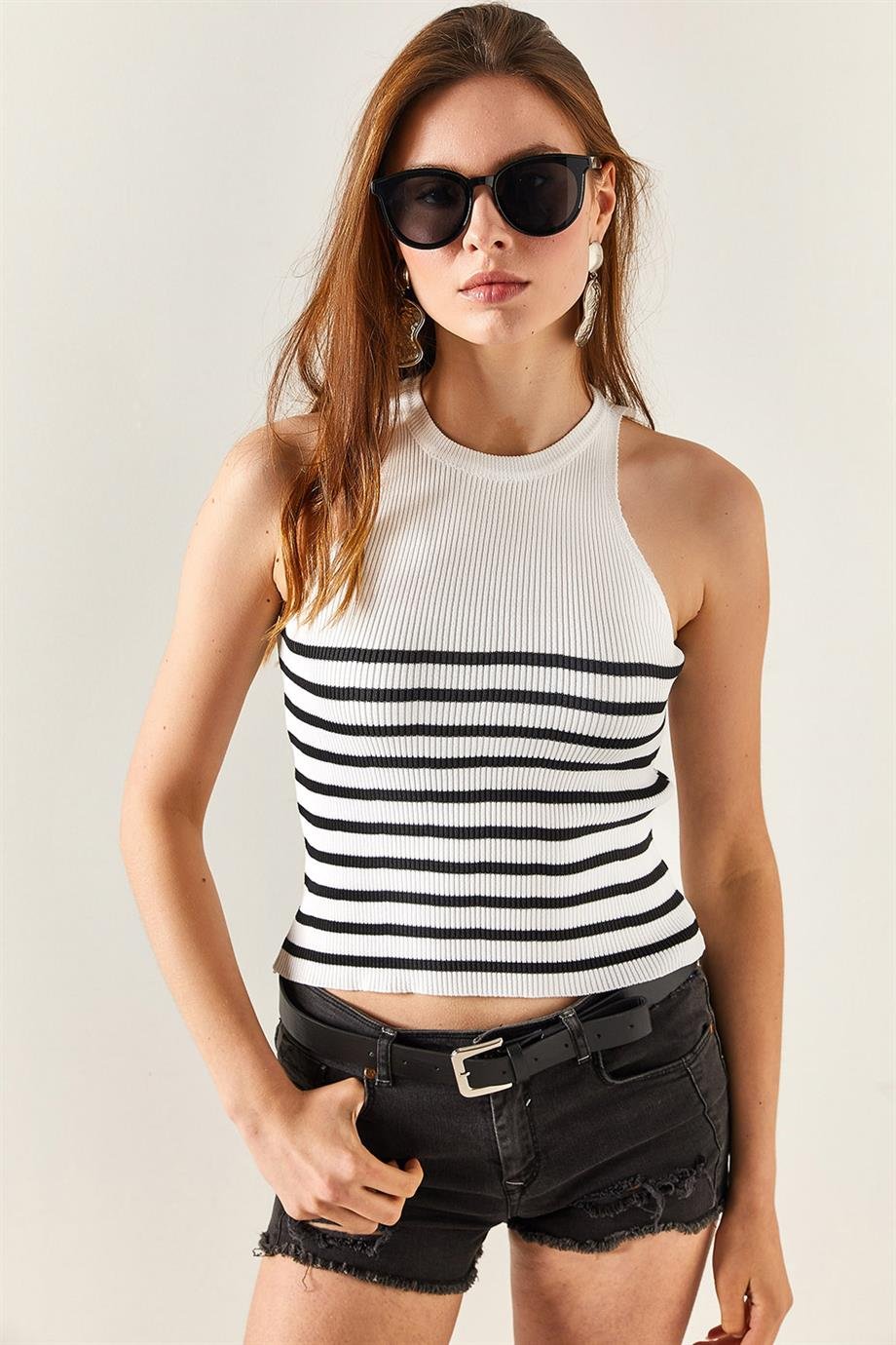 Halter Yaka Çizgili Triko Bluz Beyaz