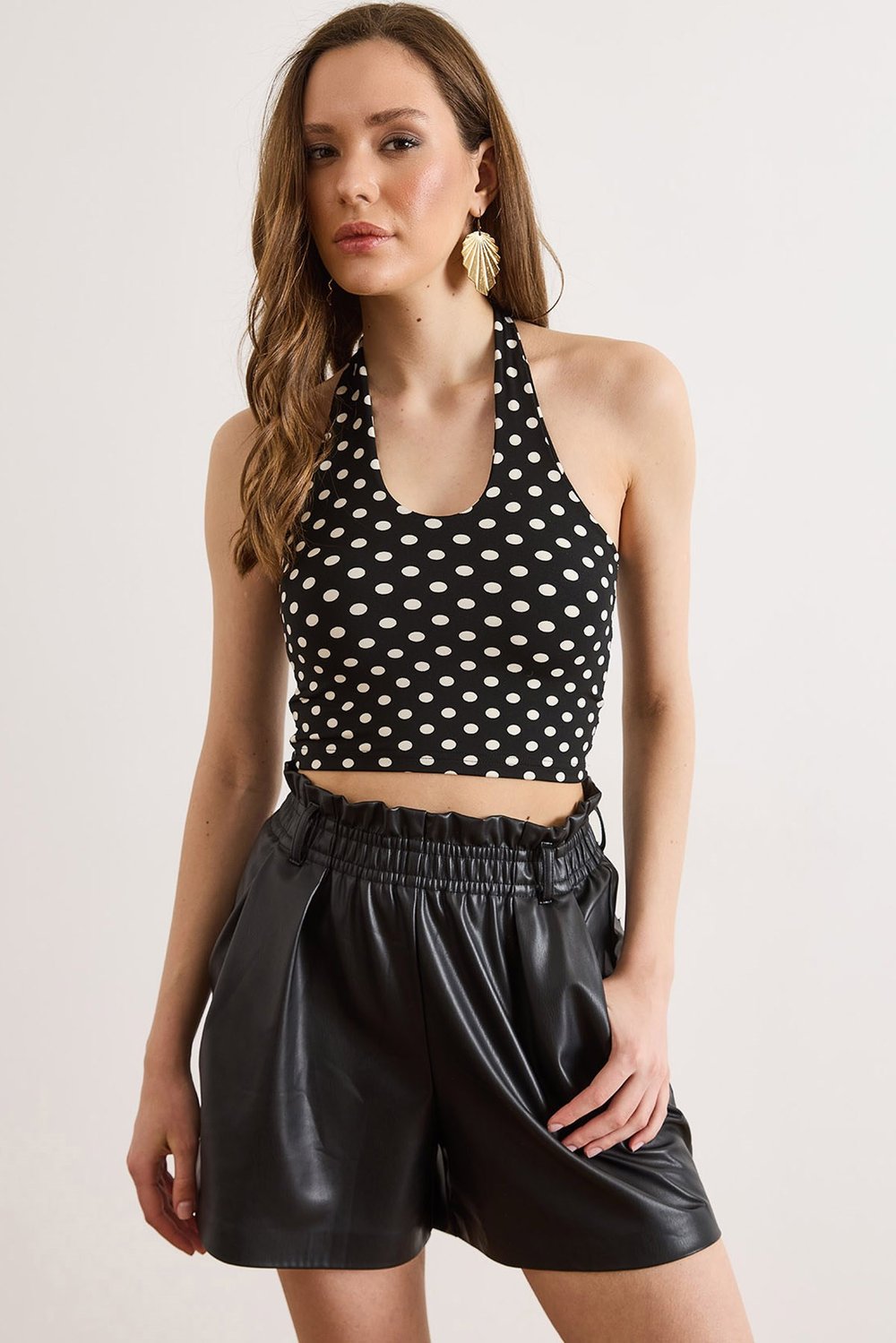 Halter Yaka Puantiye Crop Bluz Siyah