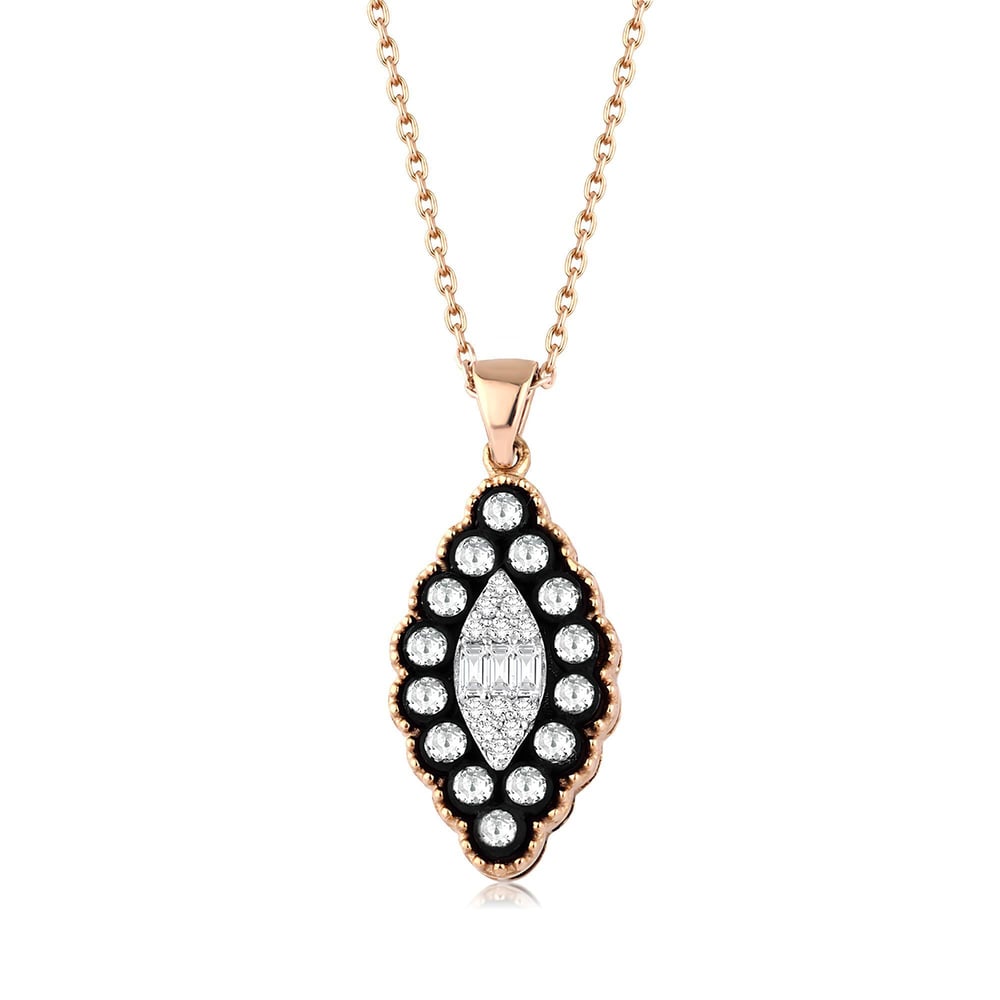 0.35 Karat Elmas Baget Kolye