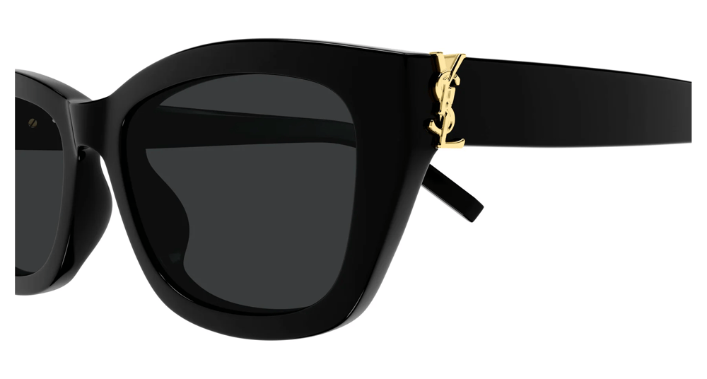 Yves Saint Laurent  M153 001 55-18  Güneş Gözlüğü