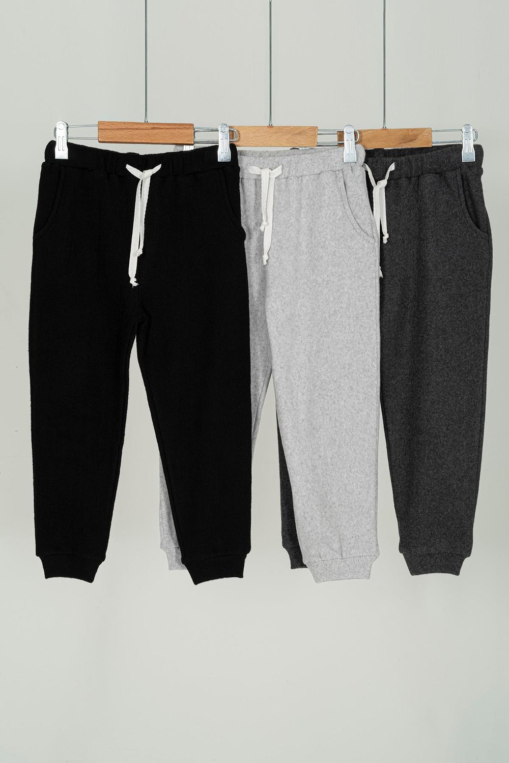 For You Kids 3'lü Cepli Siyah Gri Yeşil Jogger Set For You Kids 3'lü Cepli Siyah Gri Yeşil Jogger Set