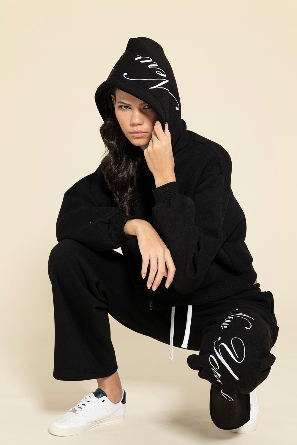 2'li Fermuarlı Newyork Nakışlı Siyah Eşofman Takımı For You Moda 2'li Fermuarlı Newyork Nakışlı Siyah Eşofman Takımı