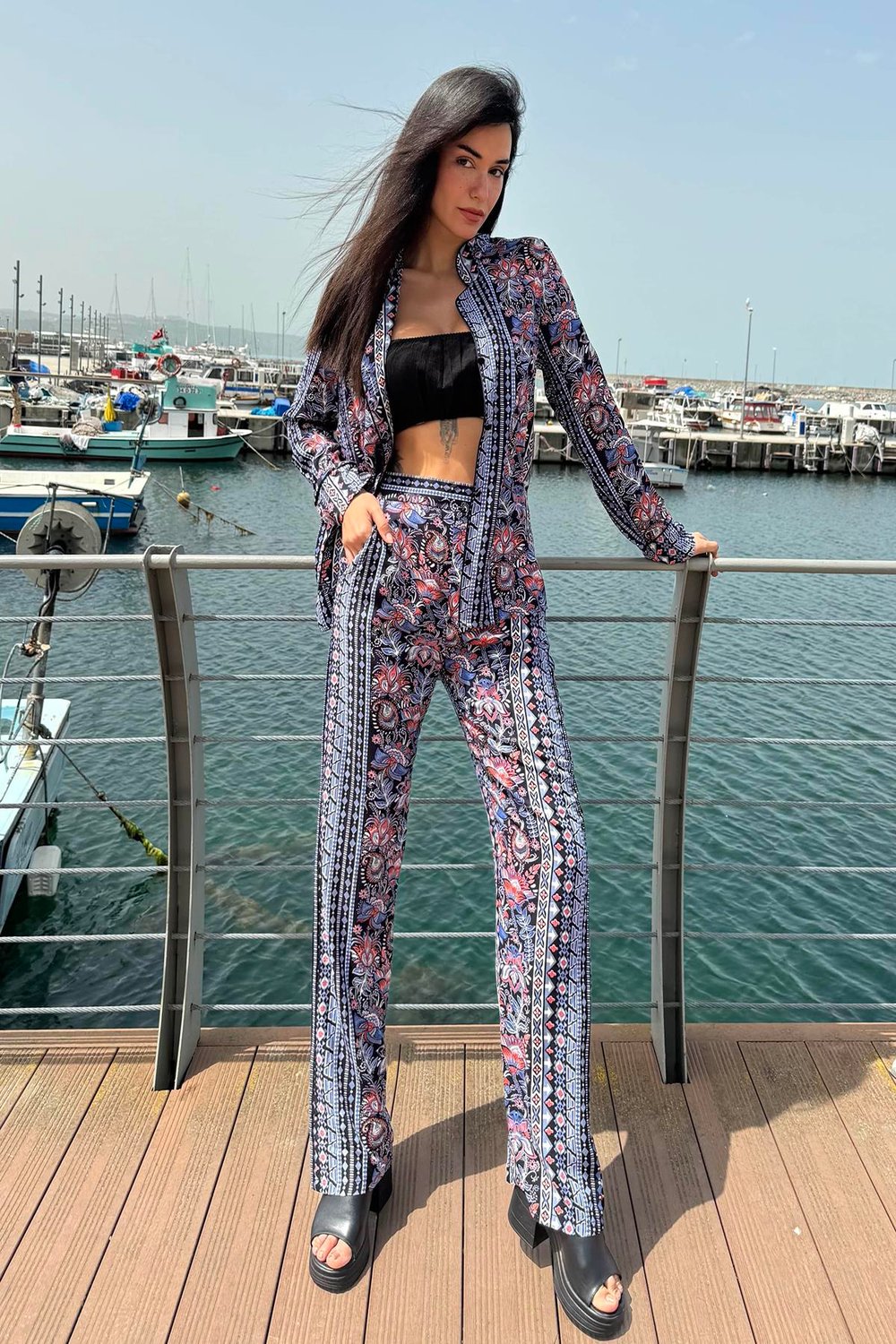 Now Moda 3'lü Viskon Desenli Bustiyer Pantolon Kırmızı-Mavi Takım Now Moda 3'lü Viskon Desenli Bustiyer Pantolon Kırmızı-Mavi Takım