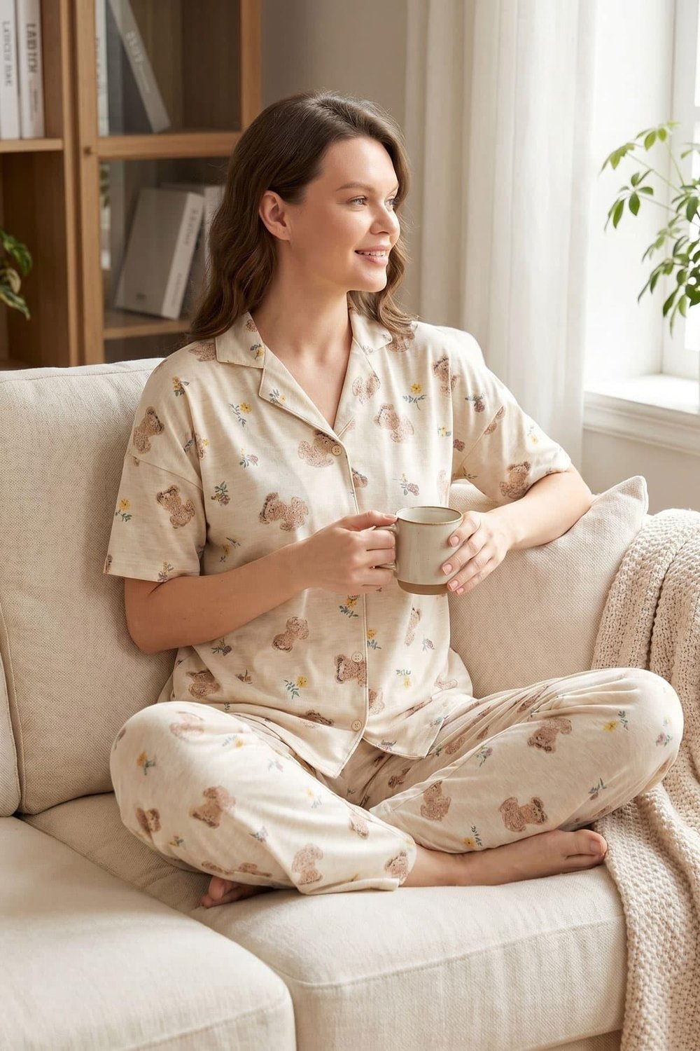 Kadın Düğmeli Kısa Kollu Uzun Alt Pijama Takımı Ayıcık Desenli 7515