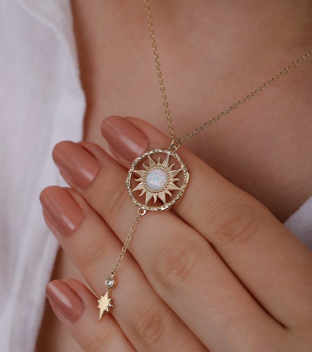Sarkıtlı Opal Güneş Kolye